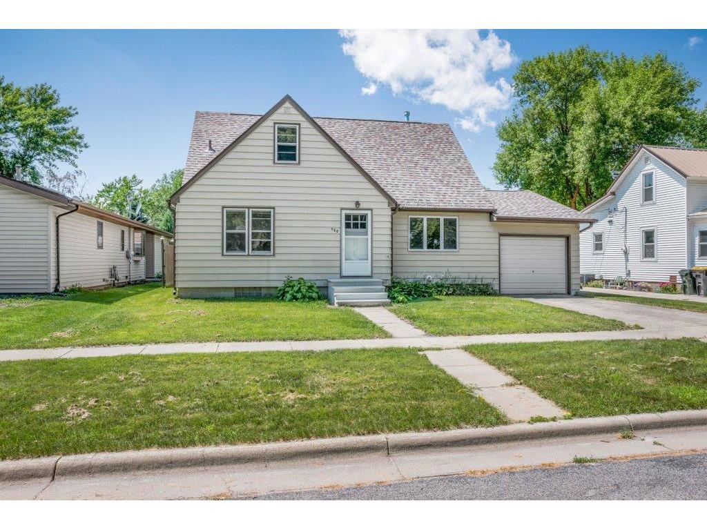 Foto principal - 350 S 9th St