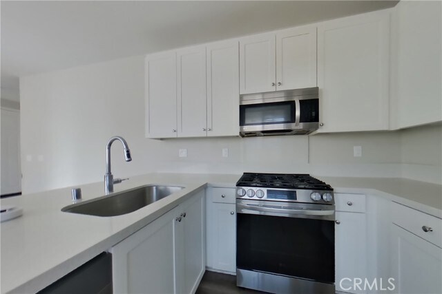 Building Photo - 28093 Cookhouse Ln