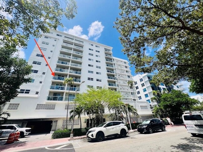 Building Photo - 1750 James Ave