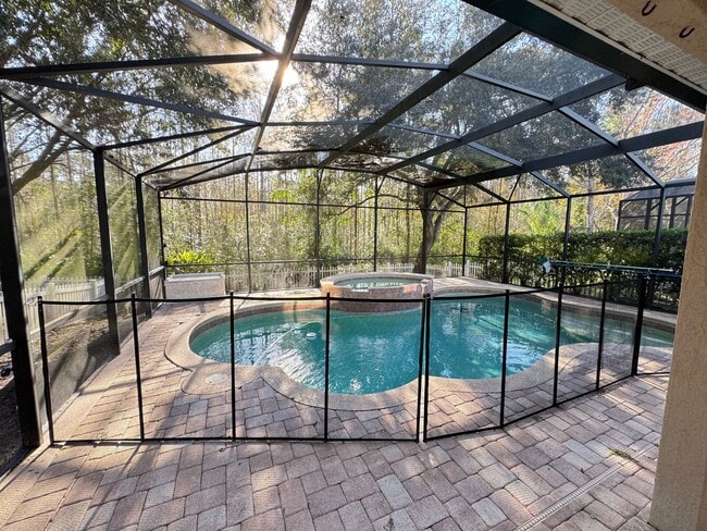 Building Photo - Spacious 4-bedroom, 3-bath POOL home in Cypress Springs! Pool Service INCLUDED!