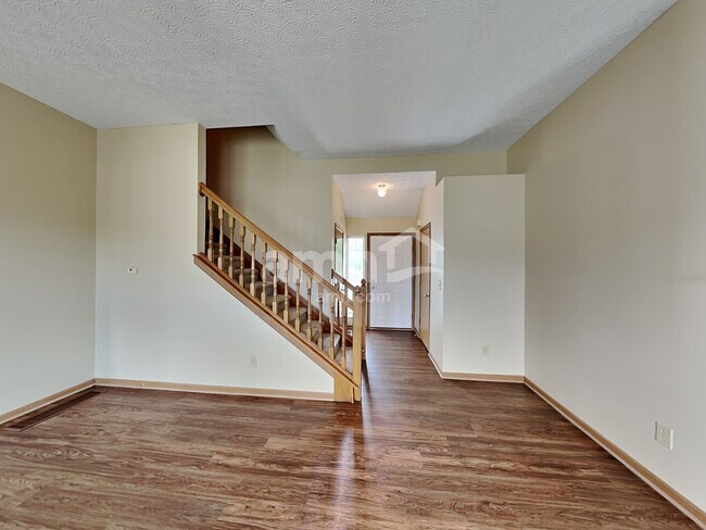 Building Photo - 7481 Oliver Winchester Dr