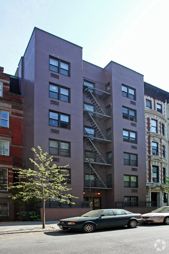 Building Photo - 49 W 85th St