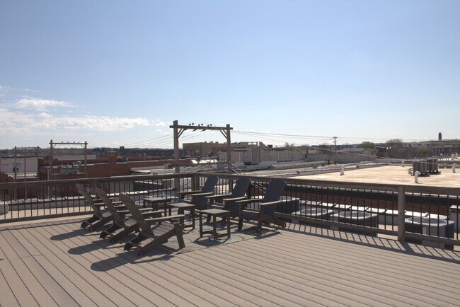 Foto del edificio - WC Shinn Lofts