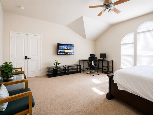 Foto del edificio - 3209 Silver Springs Way
