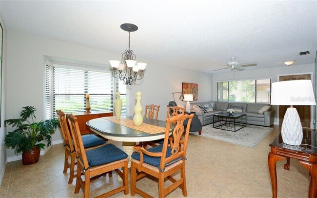 Building Photo - 5771 Avista Dr
