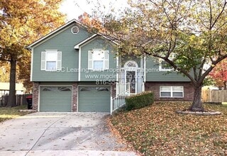 Building Photo - 1902 Arapahoe Ct