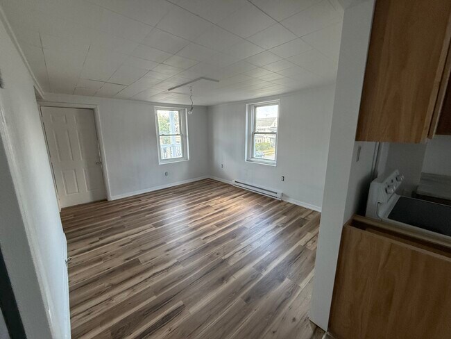 Foto del edificio - 604 E Market St