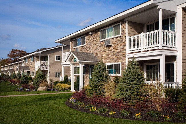 Foto del edificio - 231 Lakeland Ave