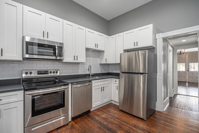 Foto del edificio - 509 W 38th St