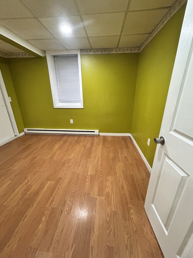 Building Photo - 50 Grand St