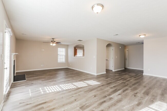 Building Photo - 11281 Aliyah Dr