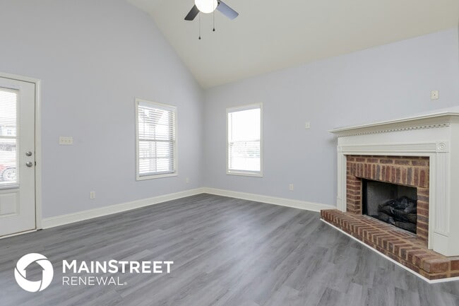 Building Photo - 45 Smith Glen Dr