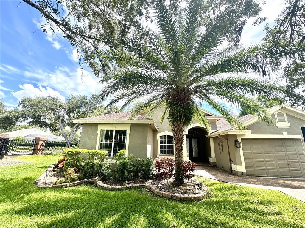 Foto principal - 10502 Chelmsford Way