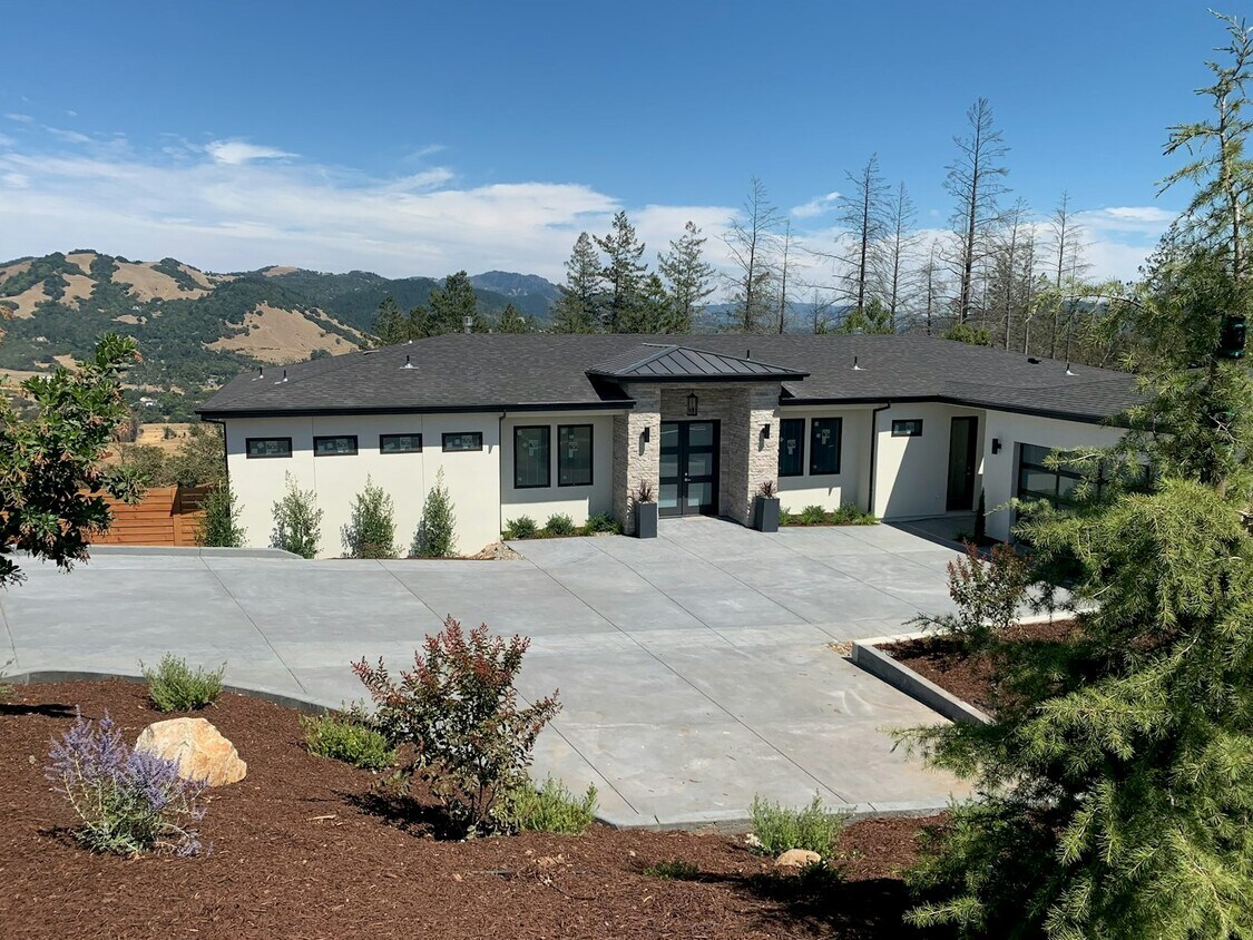 Foto principal - 3907 Rincon Ridge Dr