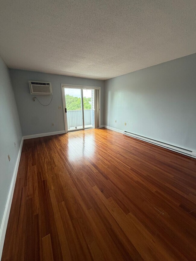 Foto del edificio - Deer Haven Preserve 2 bed, 1 bath 3rd floor unit