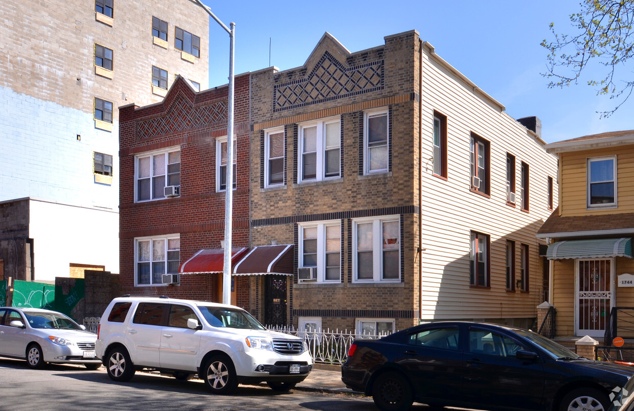 Foto del edificio - 1748 Jarvis Ave