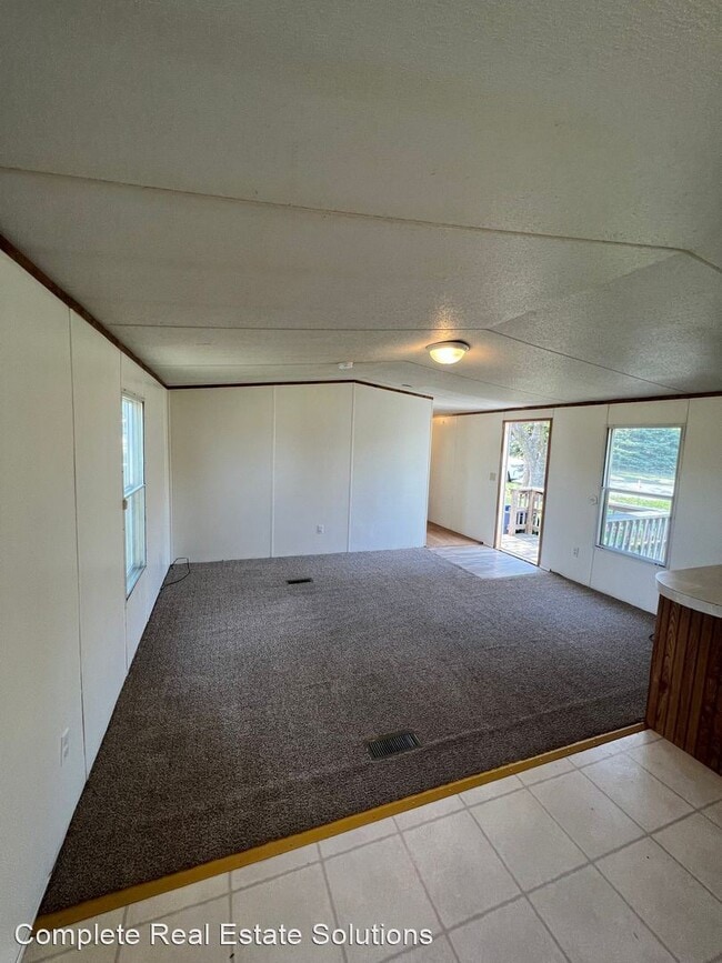 Building Photo - 3 br, 2 bath House - 606 Janice