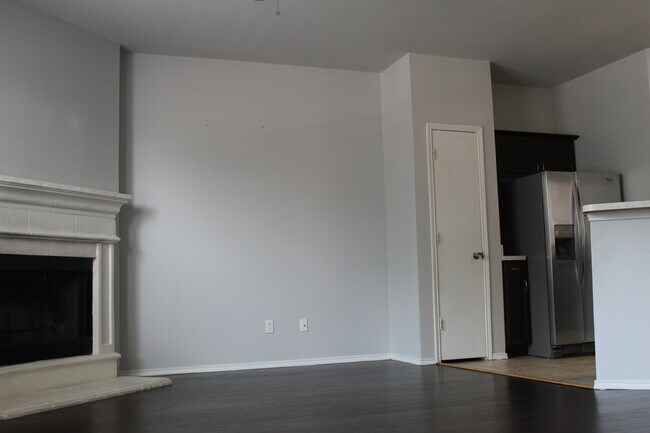 Living Room - 1510 Barbara Dr