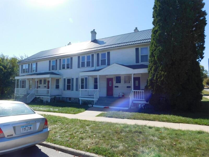 480 12th St, Marion, IA 52302 Condo for Rent in Marion, IA