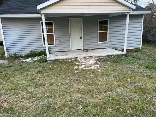 Building Photo - 115 Rupe St