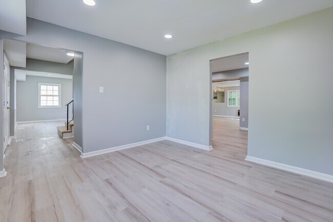 Building Photo - 13027 Victoria Heights Dr
