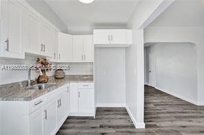 Foto del edificio - 1624 NE 109th St