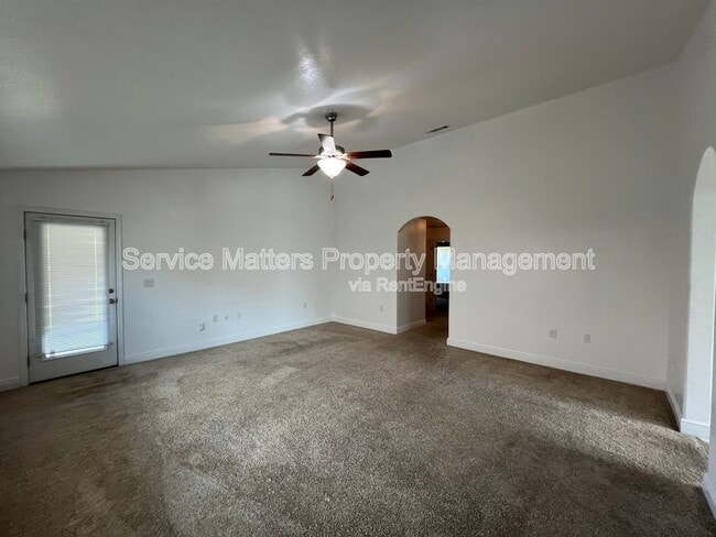 Building Photo - 4496 Fiske St