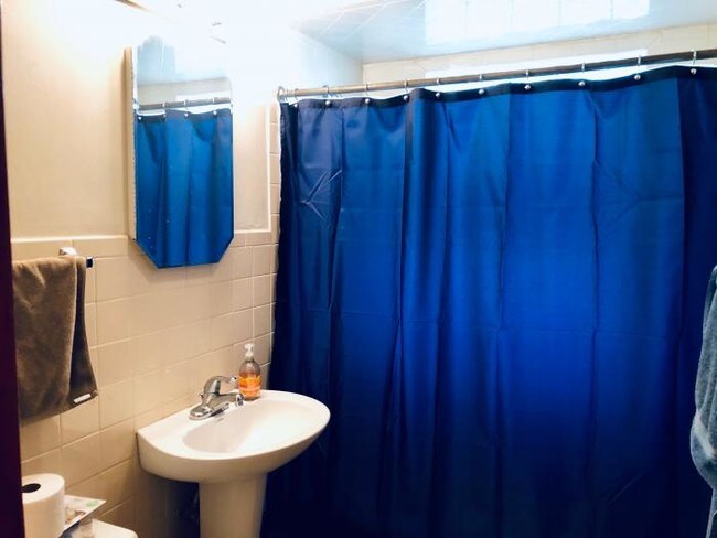 Foto del edificio - 1 bedroom in Park Ridge IL 60068