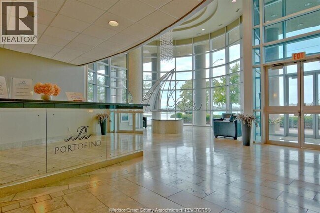 Photo du bâtiment - 1225 Riverside Dr W