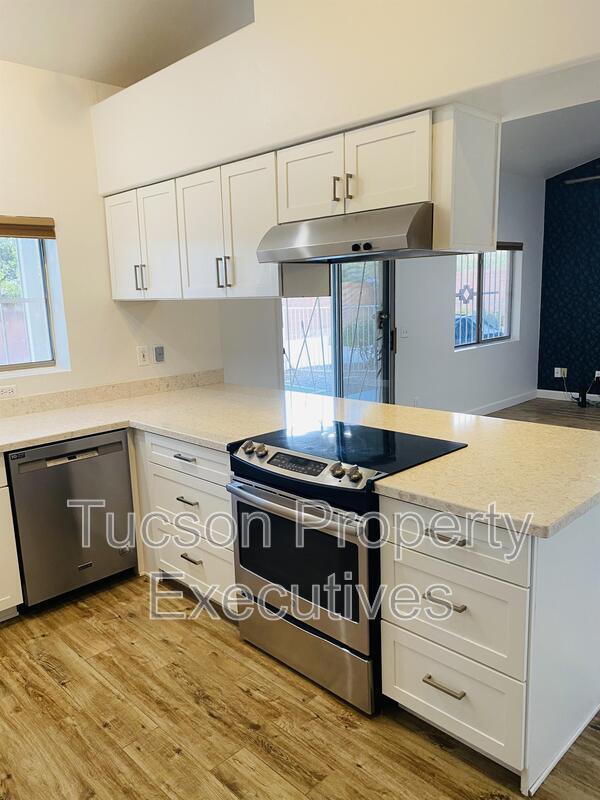 Foto del edificio - 9599 N Crestone Dr