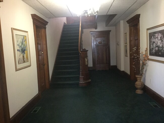 Foto del edificio - 1440 Pennington Rd