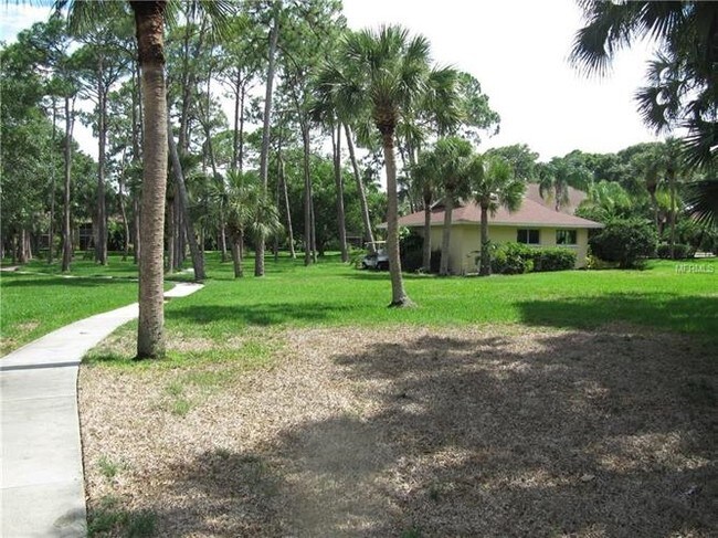  - 930 La Costa Cir