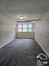 Building Photo - 3258 W Belle Plaine Ave