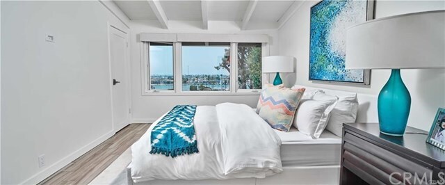 Foto del edificio - 2215 Cliff Dr