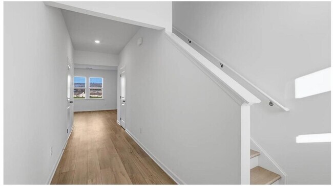 Building Photo - 129 Saddlebred Wy