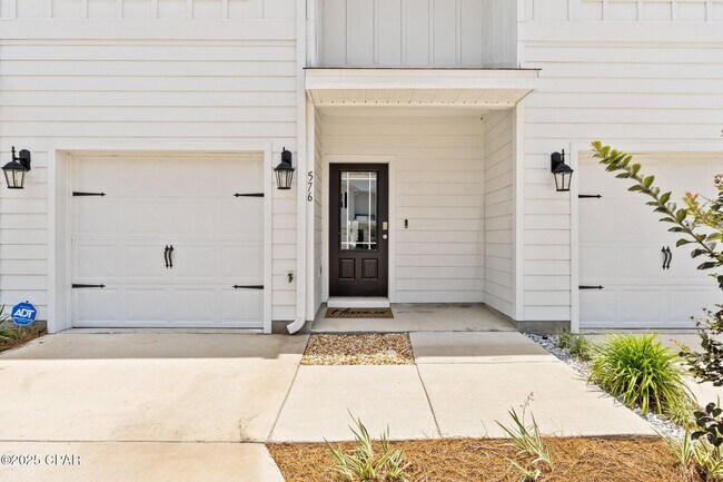 Foto del edificio - 576 Melrose Wy