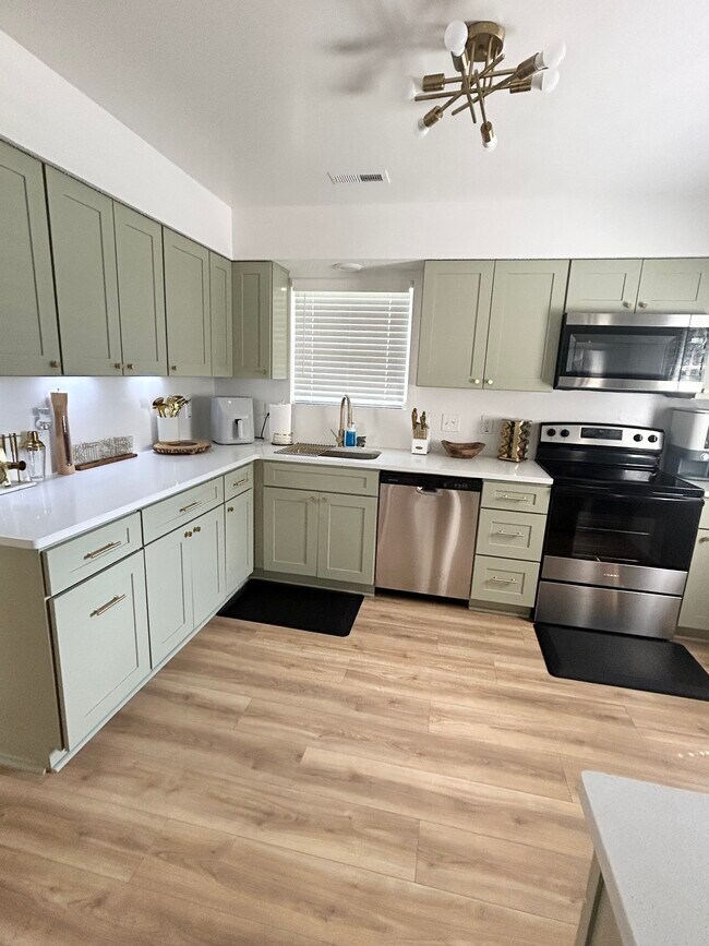 Foto del edificio - 7274 Abraham Ct
