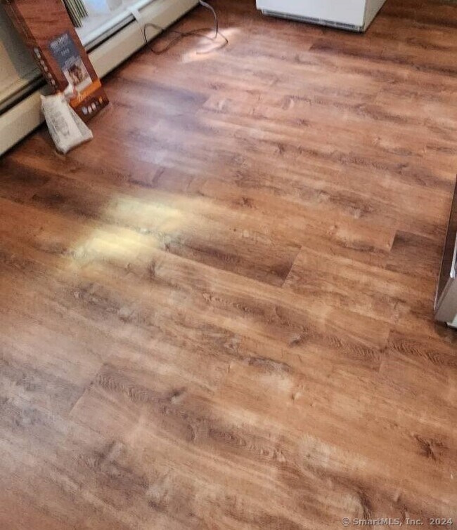 Building Photo - 38 Alice St