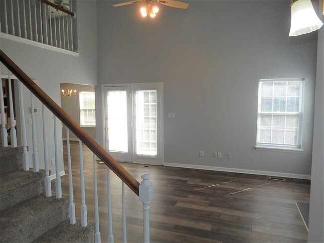 Foto del edificio - 2605 Lynn Rd