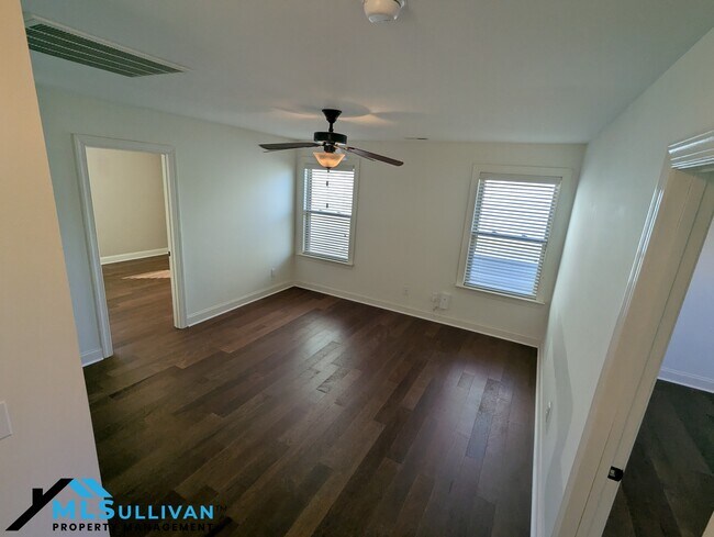 Foto del edificio - 833 Poplar St