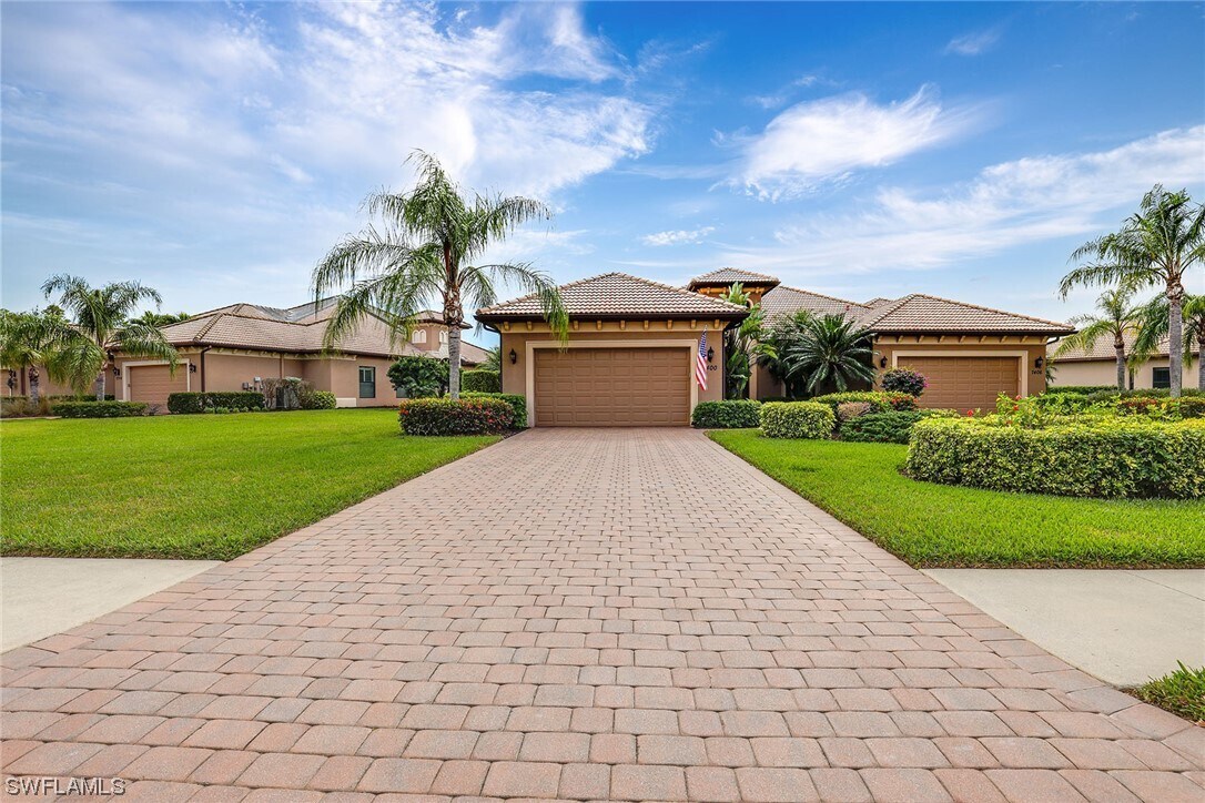 Foto principal - 7400 Moorgate Point Way