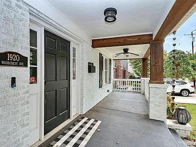 Foto del edificio - 1920 Woodcrest Ave
