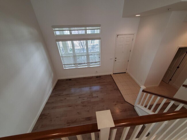 Building Photo - 317 Destino Cir