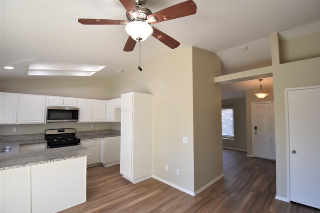 Foto del edificio - 1474 Marymount St