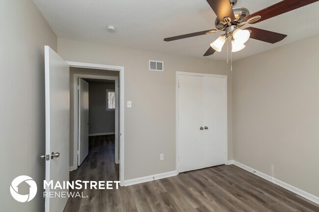 Foto del edificio - 453 Charter Ave