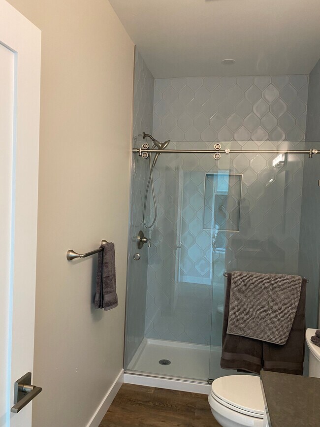 Baño - 3662 Quimby St