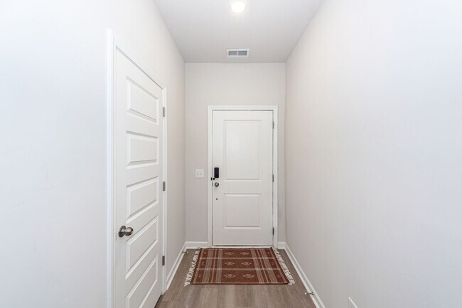 Foto del edificio - 3 Bedroom 2.5 Bath Single Family Home in W...