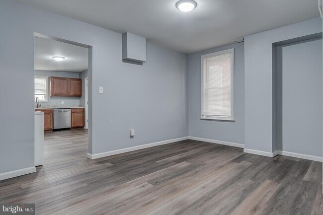 Building Photo - 432 Jonathan St