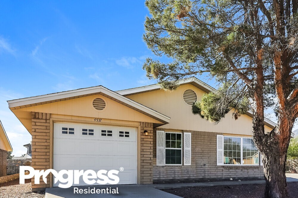 Foto principal - 4537 Loma Del Rey Cir