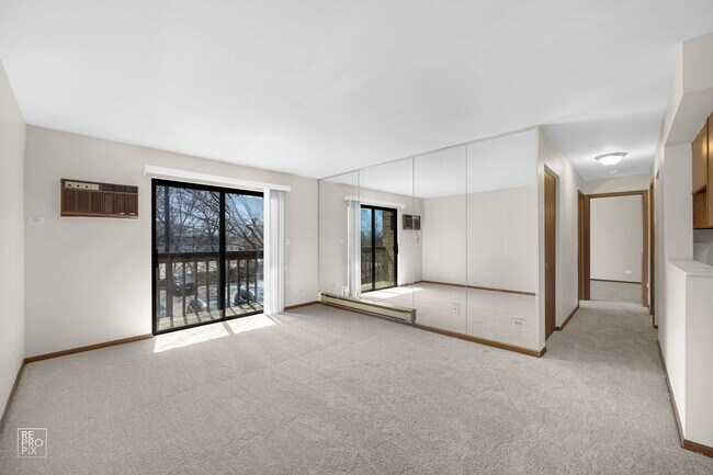 Foto del edificio - 645 S Virginia Rd
